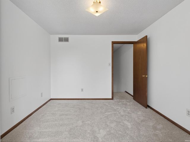 6711 Sullivans Court, Fort Wayne, IN 46835