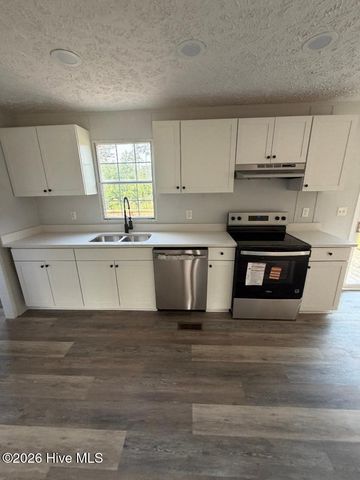 155 Crown Point Drive, Riegelwood, NC 28456