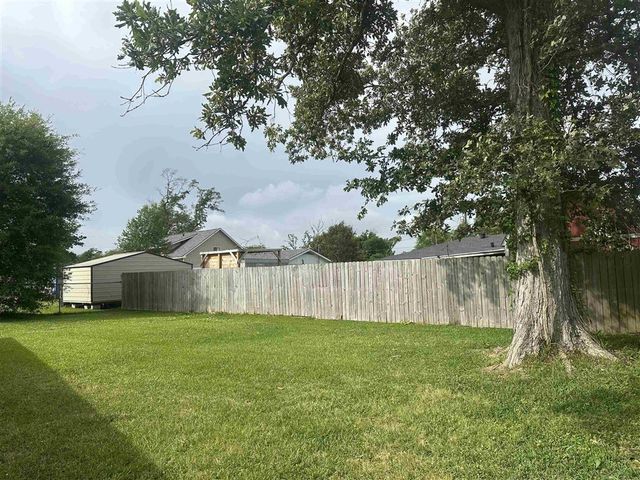 203 Jackson Avenue, Sulphur, LA 70663