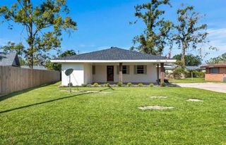 203 Jackson Avenue, Sulphur, LA 70663