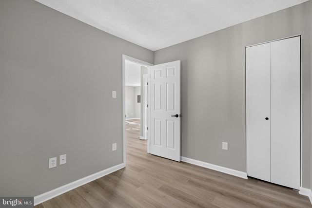 18 DEFOE CIR, Newark, DE 19702