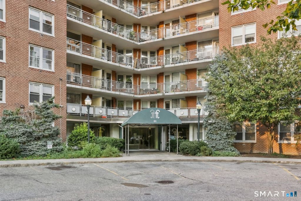 91 Strawberry Hill Avenue APT 639, Stamford, CT 06902
