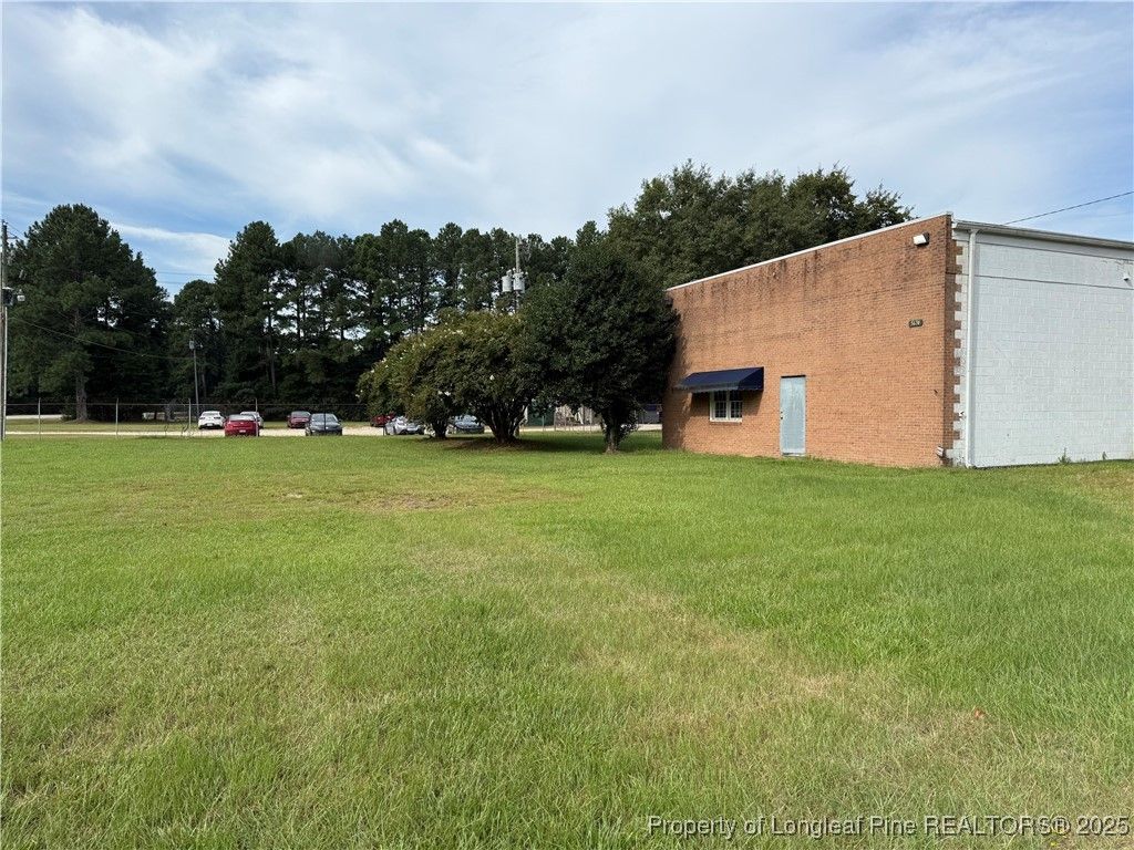 5674 Shipman Road, Hope Mills, NC 28348