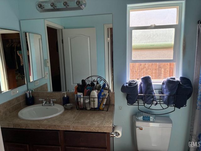 0 2315 Cobern CA, Bakersfield, CA 93313