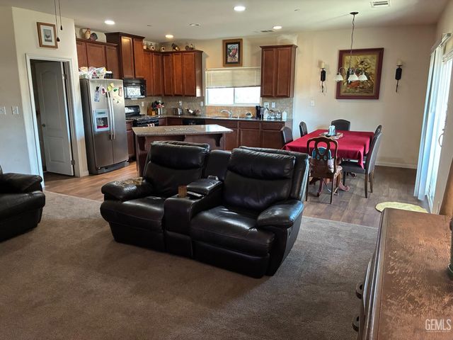 0 2315 Cobern CA, Bakersfield, CA 93313