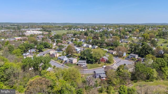 540 PIONEER CIR, Harleysville, PA 19438