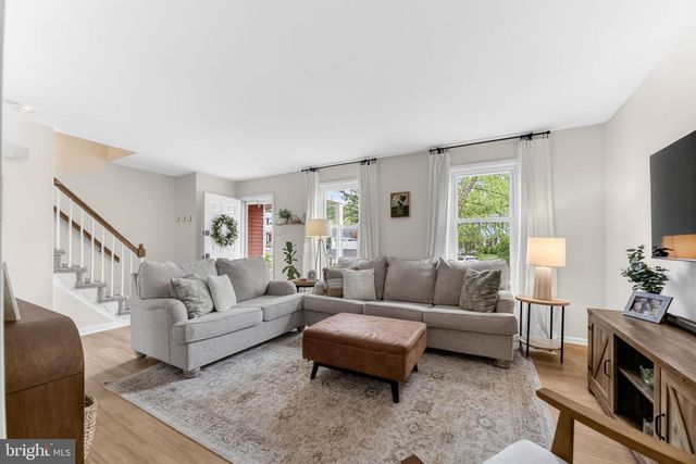 540 PIONEER CIR, Harleysville, PA 19438