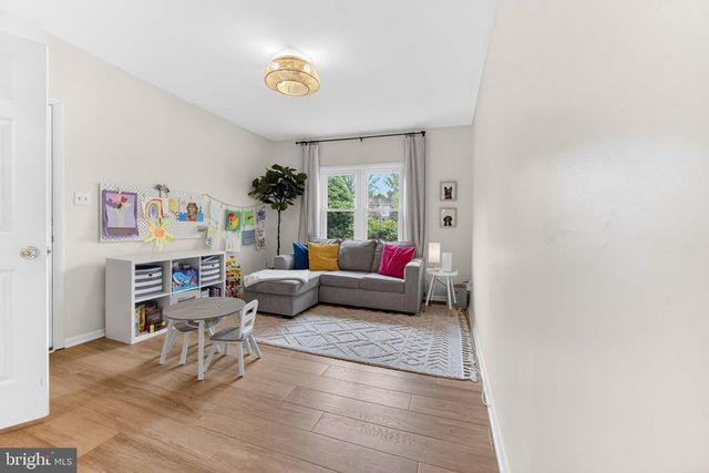 540 PIONEER CIR, Harleysville, PA 19438