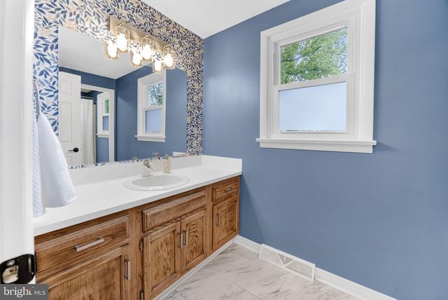 540 PIONEER CIR, Harleysville, PA 19438