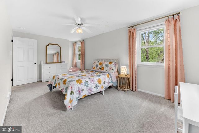 540 PIONEER CIR, Harleysville, PA 19438
