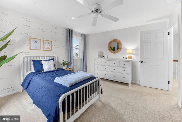 540 PIONEER CIR, Harleysville, PA 19438