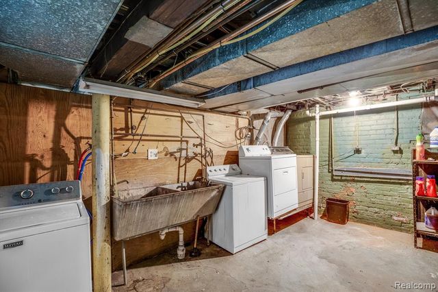 310 Hendrie Street Apt 2, Detroit, MI 48202