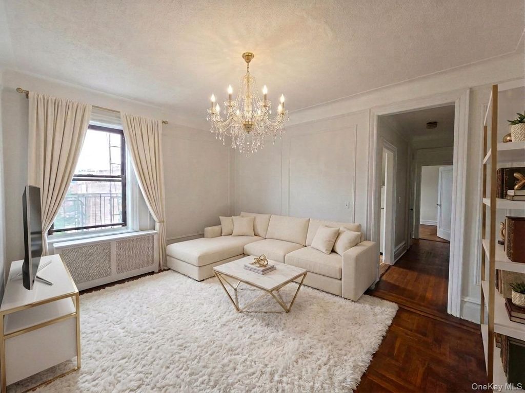 31-14 Crescent Street 7D, Astoria, NY 11106 — exterior
