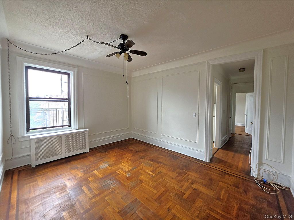 31-14 Crescent Street 7D, Astoria, NY 11106 — photo 2