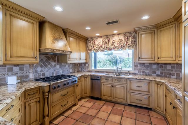 50 Riviera Circle, Abilene, TX 79606