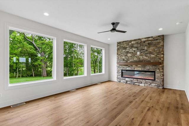 1212 Timber Trail, Solon, IA 52333