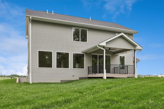 1212 Timber Trail, Solon, IA 52333