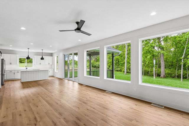 1212 Timber Trail, Solon, IA 52333