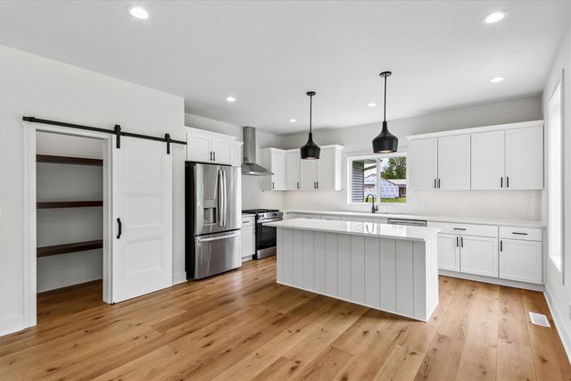 1212 Timber Trail, Solon, IA 52333