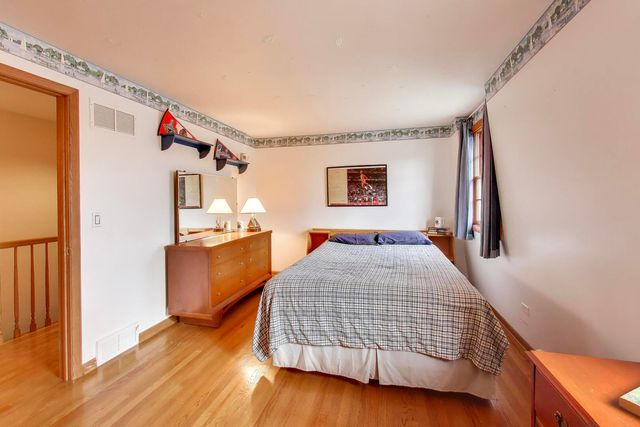 1606 N Pine Avenue, Arlington Heights, IL 60004