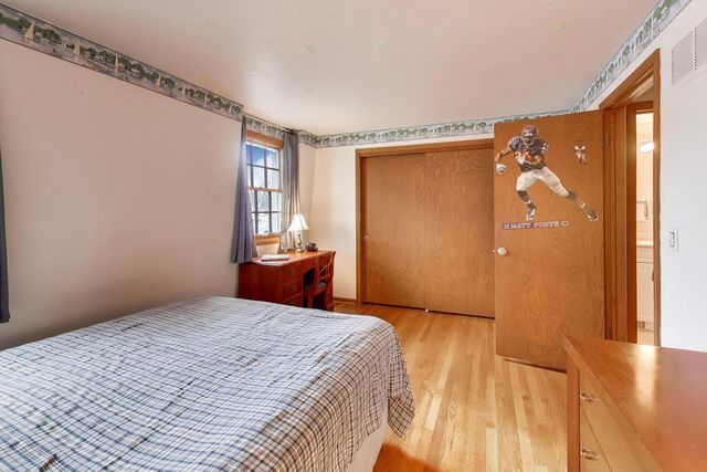 1606 N Pine Avenue, Arlington Heights, IL 60004