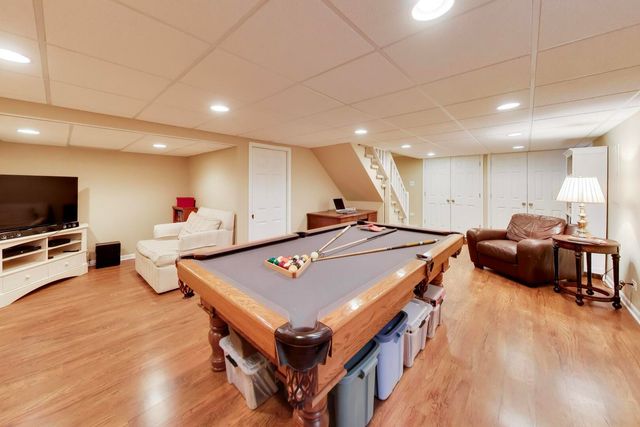 1606 N Pine Avenue, Arlington Heights, IL 60004