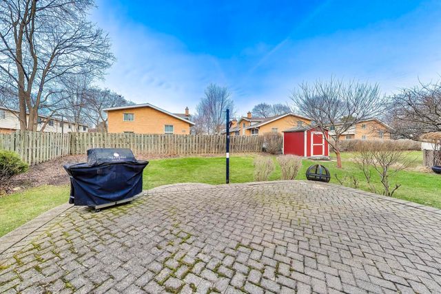 1606 N Pine Avenue, Arlington Heights, IL 60004