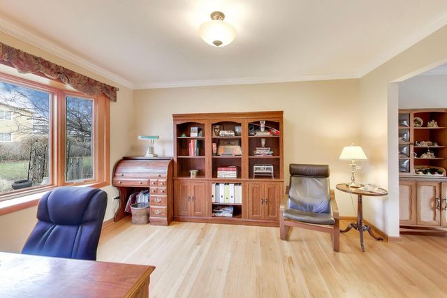 1606 N Pine Avenue, Arlington Heights, IL 60004