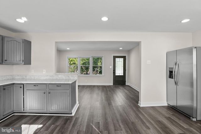 313 BURMAN LN, Fredericksburg, VA 22407