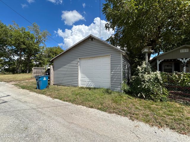 2116 S moffet Avenue, Joplin, MO 64801