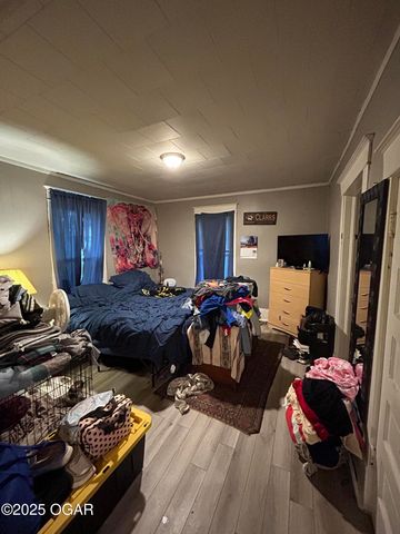 2116 S moffet Avenue, Joplin, MO 64801