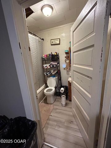 2116 S moffet Avenue, Joplin, MO 64801