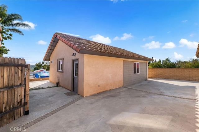 18165 Mariposa, Riverside, CA 92508