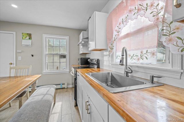 10 Wisner Avenue, Middletown, NY 10940