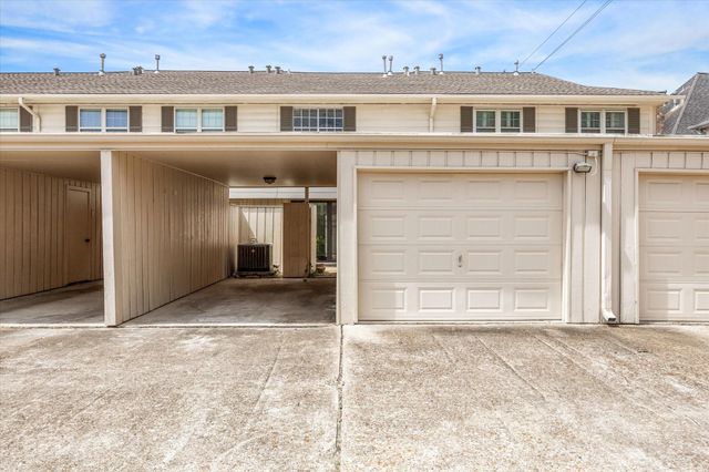 5827 Valley Forge Drive 83, Houston, TX 77057