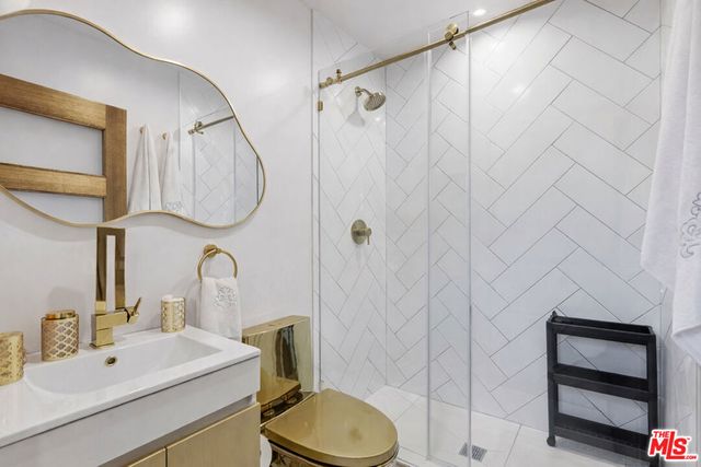 17658 Martha Street, Encino, CA 91316