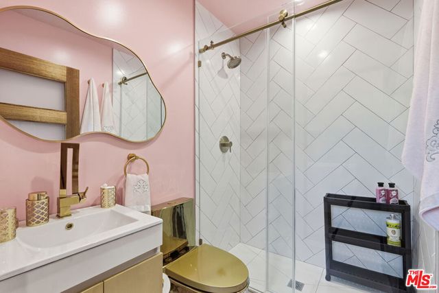 17658 Martha Street, Encino, CA 91316