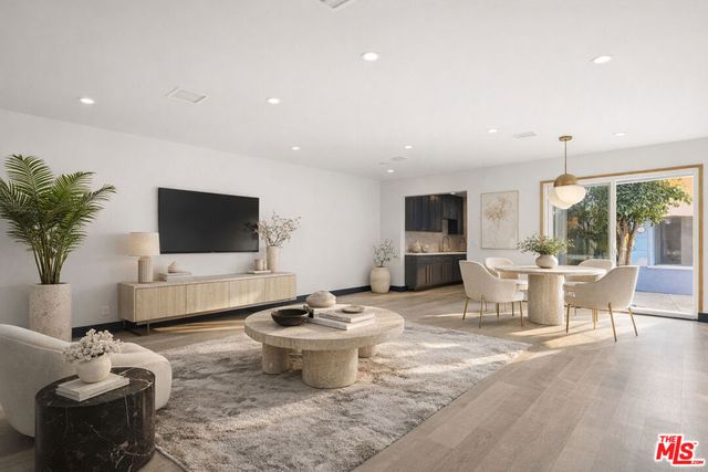 17658 Martha Street, Encino, CA 91316