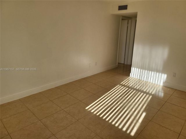 14611 N Kendall Dr 403L, Miami, FL 33186