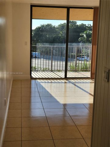 14611 N Kendall Dr 403L, Miami, FL 33186