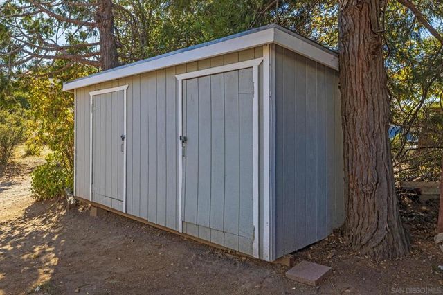 1757 Whispering Pines Rd., Julian, CA 92036