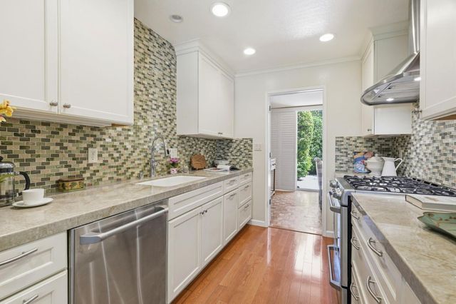 4237 Ponce Drive, Palo Alto, CA 94306