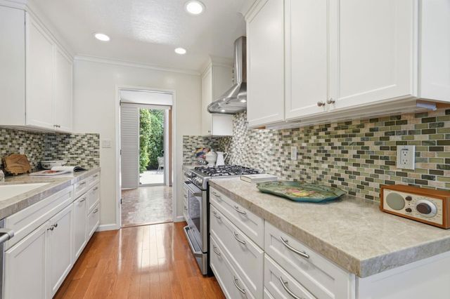4237 Ponce Drive, Palo Alto, CA 94306