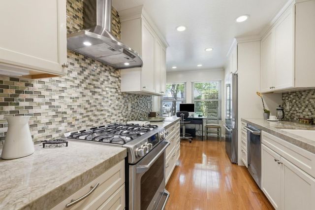 4237 Ponce Drive, Palo Alto, CA 94306