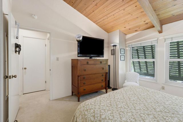 4237 Ponce Drive, Palo Alto, CA 94306