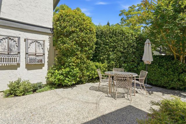 4237 Ponce Drive, Palo Alto, CA 94306
