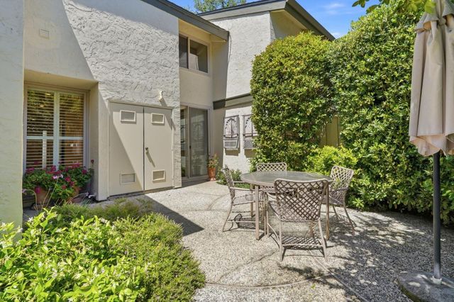 4237 Ponce Drive, Palo Alto, CA 94306