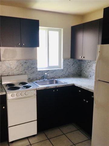 960 Biarritz Dr 2, Miami Beach, FL 33141