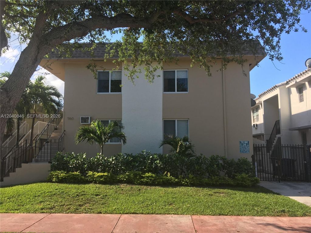 960 Biarritz Dr 2, Miami Beach, FL 33141