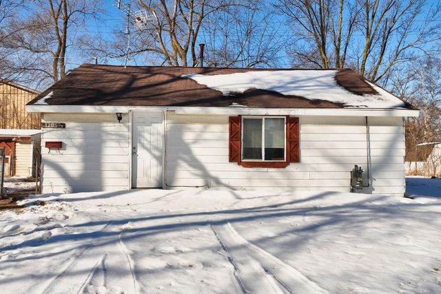 1205 N Kinney Avenue, Mount Pleasant, MI 48858